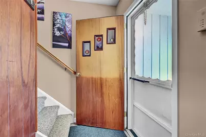 357 Deauville Boulevard, Copiague, NY 11726 - Photo 19