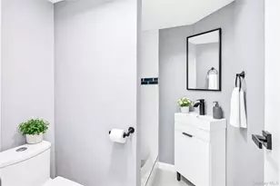 103-28 135th St, Richmond Hill, NY 11419 - Photo 17