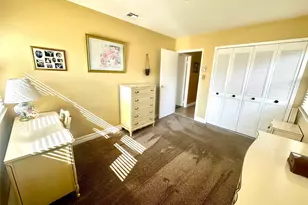 42 Freemont Ln, Coram, NY 11727 - Photo 9