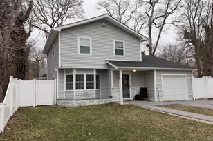 13 Fairview Dr, Shirley, NY 11967 - Photo 23