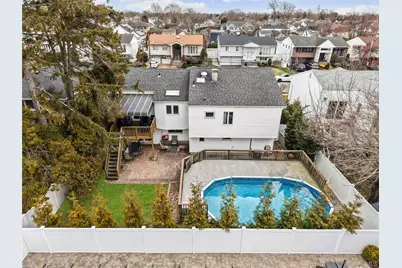 2812 Covered Bridge Road, Merrick, NY 11566 - Photo 35