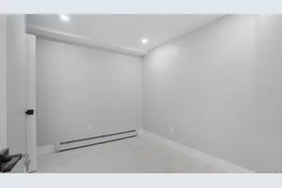 506 E 183rd Street, Bronx, NY 10458 - Photo 17