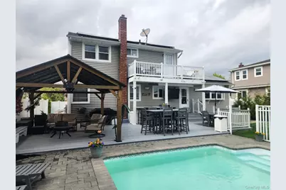 3654 Locust Avenue, Seaford, NY 11783 - Photo 35