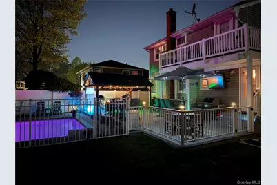 3654 Locust Avenue, Seaford, NY 11783 - Photo 43