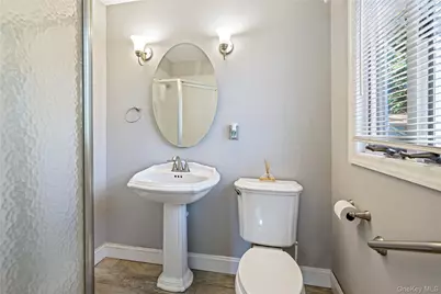 7 Washington Avenue, Miller Place, NY 11764 - Photo 11