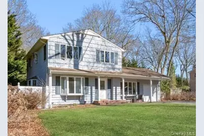 7 Washington Avenue, Miller Place, NY 11764 - Photo 1