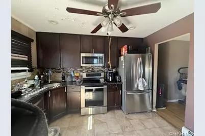 320 40th Street, Copiague, NY 11726 - Photo 3