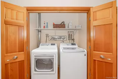 242 Singingwood Drive, Holbrook, NY 11741 - Photo 11