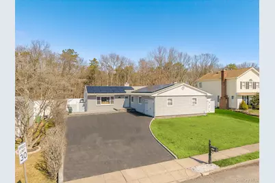 242 Singingwood Drive, Holbrook, NY 11741 - Photo 1