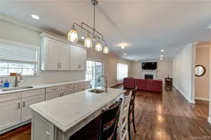 456 Pine Acres Blvd, Brightwaters, NY 11718 - Photo 9