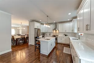 456 Pine Acres Blvd, Brightwaters, NY 11718 - Photo 7