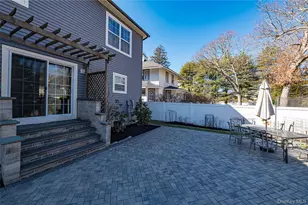 456 Pine Acres Blvd, Brightwaters, NY 11718 - Photo 29