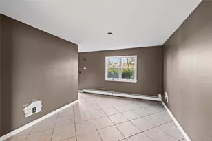 4 Vale Ct, Mount Sinai, NY 11766 - Photo 5