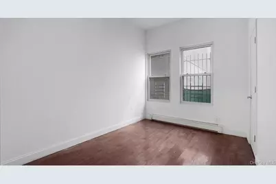 1823 Anthony Avenue, Bronx, NY 10457 - Photo 11