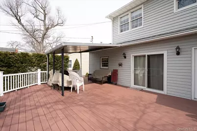 3585 Amherst Drive, Wantagh, NY 11793 - Photo 27