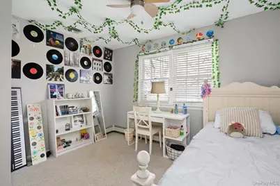 3585 Amherst Drive, Wantagh, NY 11793 - Photo 23