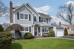 3585 Amherst Dr, Wantagh, NY 11793 - Photo 3