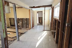 99-60 164th Rd, Howard Beach, NY 11414 - Photo 11