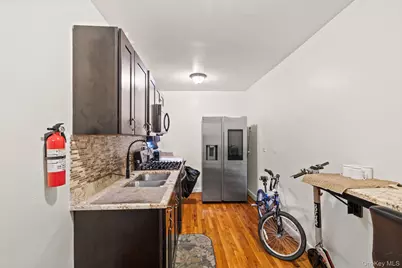 2105 Wallace Avenue #5A, Bronx, NY 10462 - Photo 13