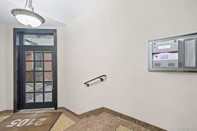 2105 Wallace Avenue #5A, Bronx, NY 10462 - Photo 3