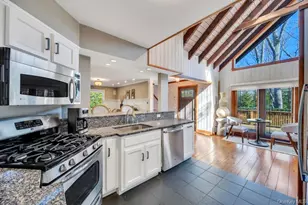 150 Copeces Ln, East Hampton, NY 11937 - Photo 31