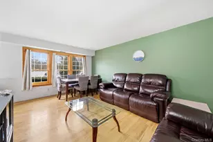95 Whalers Cove, Babylon, NY 11702 - Photo 13