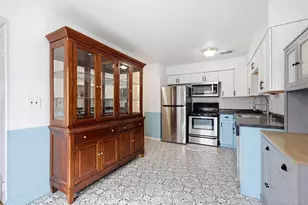 95 Whalers Cove, Babylon, NY 11702 - Photo 21