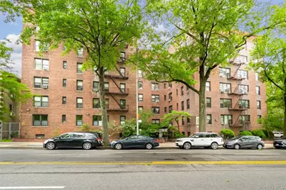 2244 Bronx Park E #1C, Bronx, NY 10467 - Photo 1