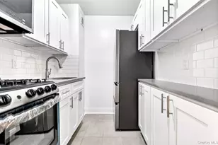 2244 Bronx Pk E, Bronx, NY 10467 - Photo 5