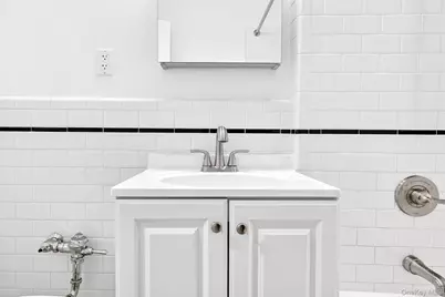 2244 Bronx Park E #1C, Bronx, NY 10467 - Photo 33