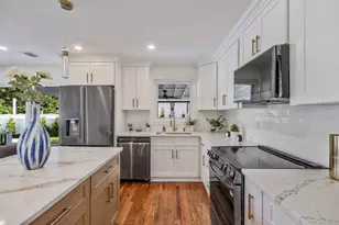 2 Polo St, Dix Hills, NY 11746 - Photo 9