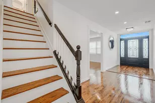 2 Polo St, Dix Hills, NY 11746 - Photo 5