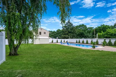 2 Polo Street, Dix Hills, NY 11746 - Photo 7