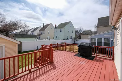 [Address not provided], Valley Stream, NY 11581 - Photo 5