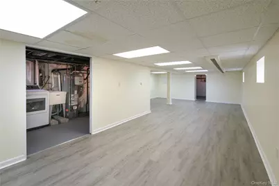 [Address not provided], Valley Stream, NY 11581 - Photo 19