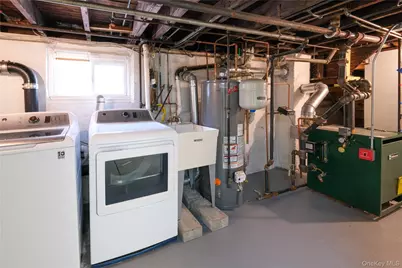 [Address not provided], Valley Stream, NY 11581 - Photo 21