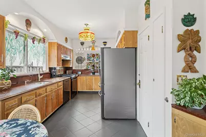 140 Roosevelt Boulevard, Long Beach, NY 11561 - Photo 13