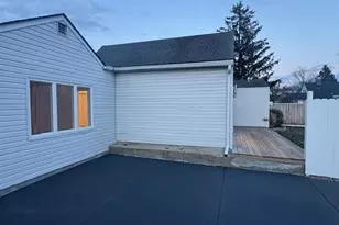 48 Ripple Ln, Levittown, NY 11756 - Photo 41