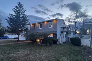 48 Ripple Ln, Levittown, NY 11756 - Photo 39