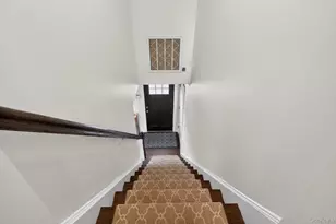 28 Harbor Rd, Port Washington, NY 11050 - Photo 11