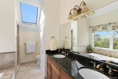 23 Whiting Road, East Quogue, NY 11942 - Photo 11