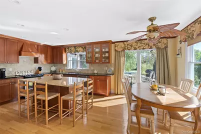 23 Whiting Road, East Quogue, NY 11942 - Photo 3