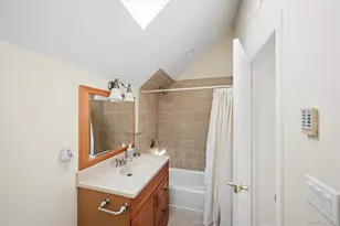 23 Whiting Rd, East Quogue, NY 11942 - Photo 13