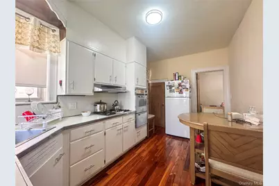 2021 Haight Avenue, Bronx, NY 10461 - Photo 11
