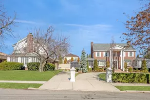 27 Center Dr, Whitestone, NY 11357 - Photo 1