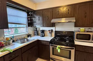 23-35 129th St, College Point, NY 11356 - Photo 5