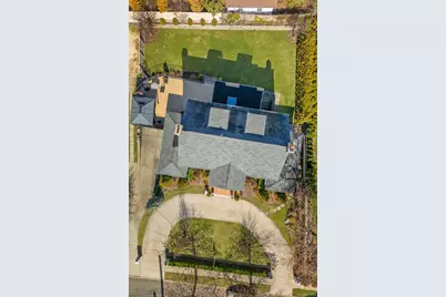 23 Center Drive, Whitestone, NY 11357 - Photo 11