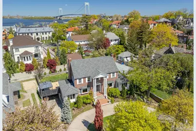 23 Center Drive, Whitestone, NY 11357 - Photo 3