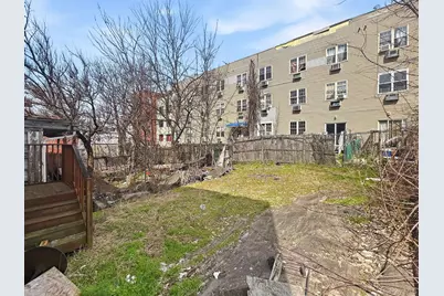 747 E 213th Street, Bronx, NY 10467 - Photo 27