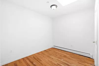 747 E 213th Street, Bronx, NY 10467 - Photo 15